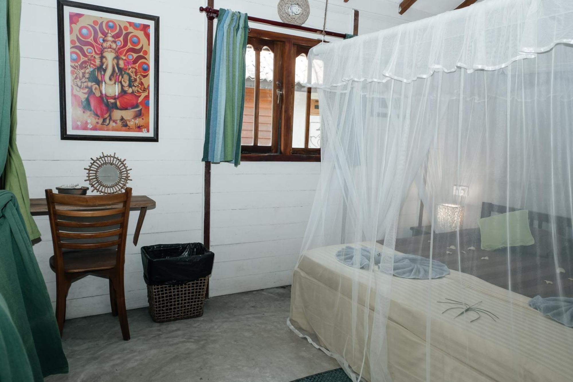 Kitesurfing Lanka Hotel Kalpitiya Exterior photo