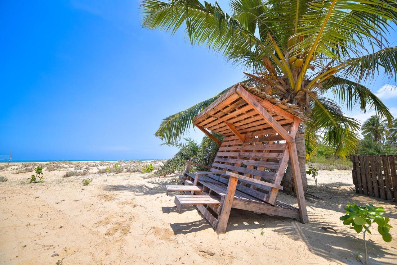 Kitesurfing Lanka Hotel Kalpitiya Exterior photo