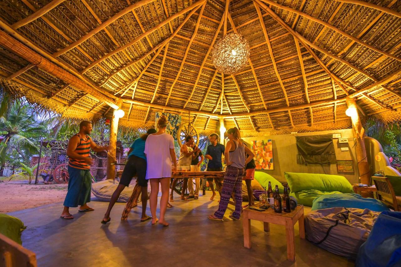Kitesurfing Lanka Hotel Kalpitiya Exterior photo