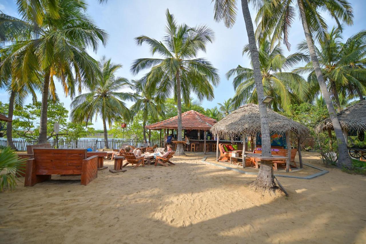 Kitesurfing Lanka Hotel Kalpitiya Exterior photo