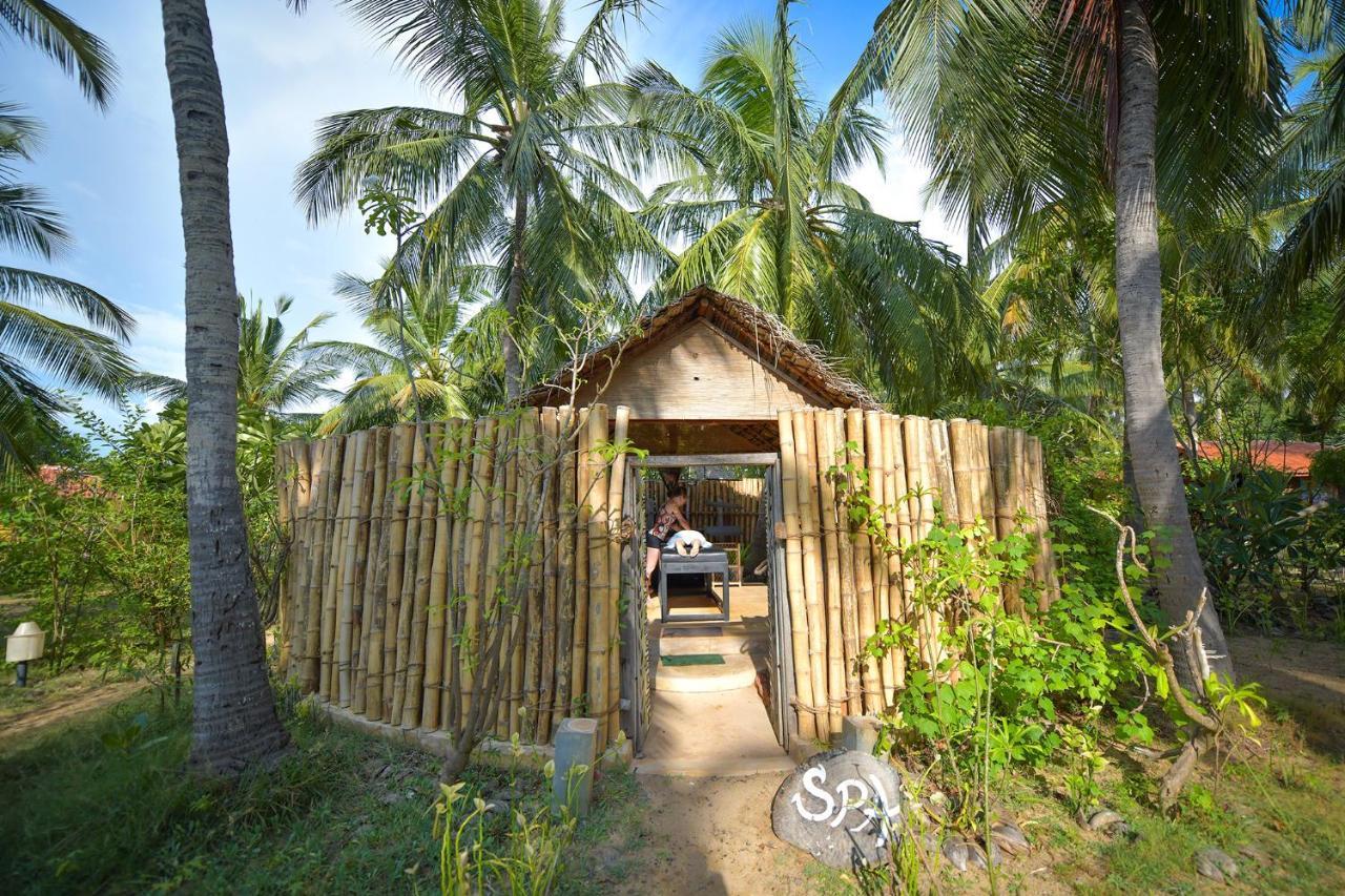 Kitesurfing Lanka Hotel Kalpitiya Exterior photo