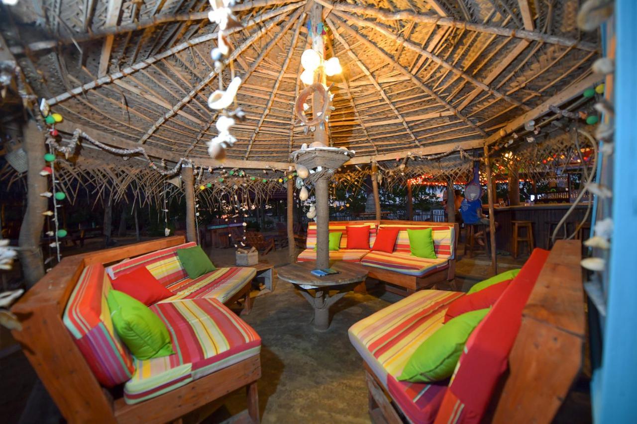 Kitesurfing Lanka Hotel Kalpitiya Exterior photo